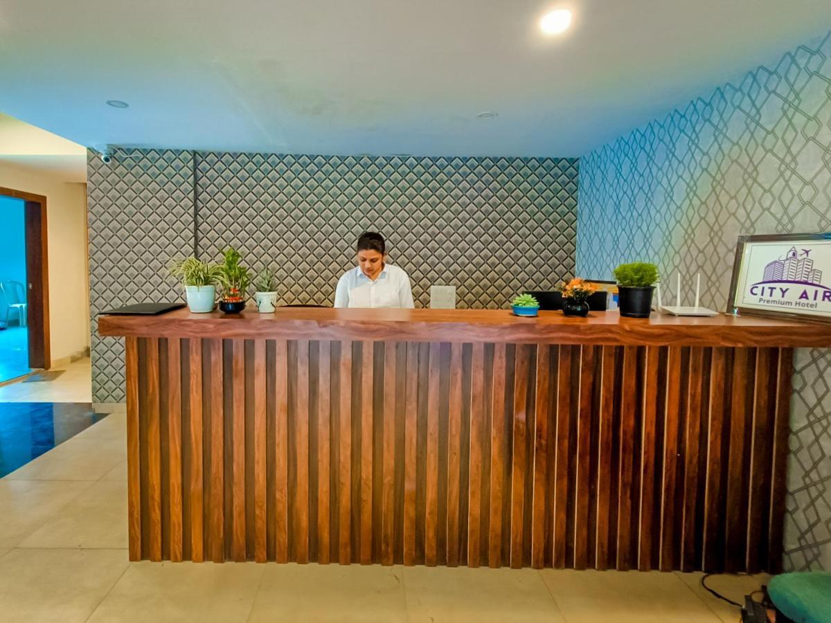 City Air Pune Extérieur photo