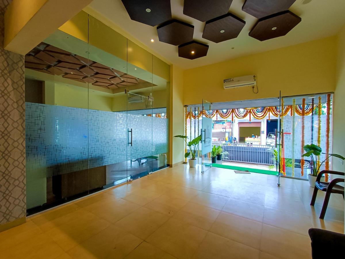 City Air Pune Extérieur photo